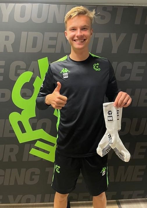 Profvoetballer van cercle brugge Cristiaan Ravych kiest bewust om met GT GRIP Socks te spelen