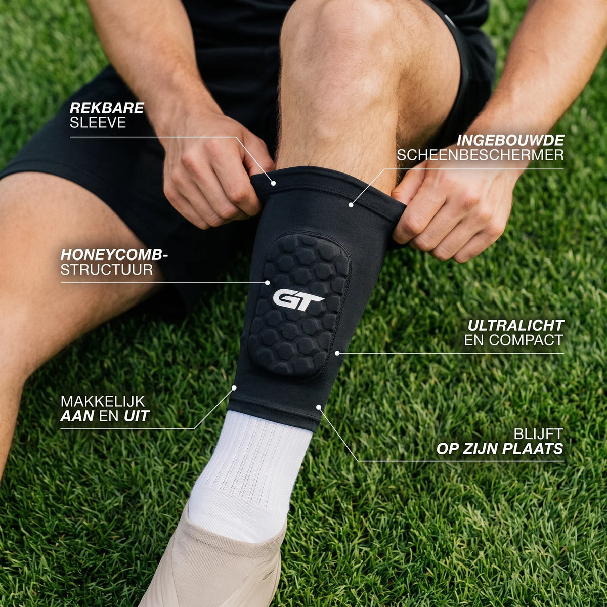 Speler trekt GT Sleeve Shin Pads aan op het veld: rekbare sleeve met ingebouwde honeycomb-scheenbeschermer | GT Sport Selection